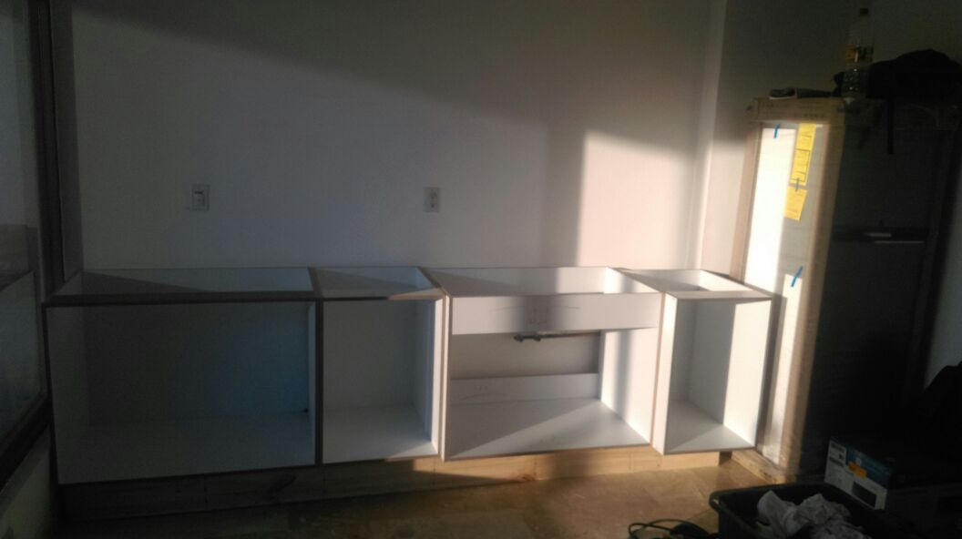 Cocina Integral En Polanco, Acabados En Melamina Y Cubierta De Granito