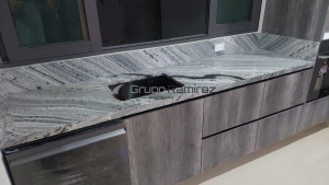 Cubierta de granito gris piracema