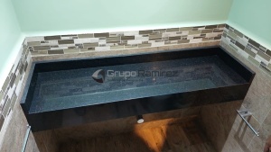 Cubierta de Granito Negro san Gabriel para baño en Tecamachalco